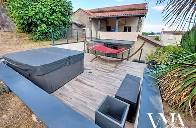Maison familiale 4 chambres avec garage de 50 m2, jacuzzi et — photo du bien