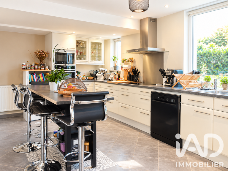 Vente Maison/villa 8 pièces — photo 1
