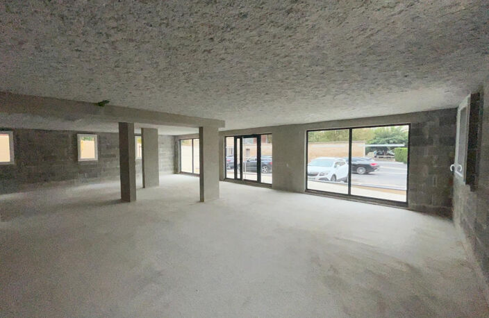 LOCAL COMMERCIAL DE 116m2 - NEUF — photo 5