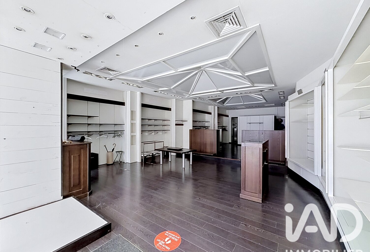 Vente Boutique/Local commercial 145 m&sup2; — photo 1