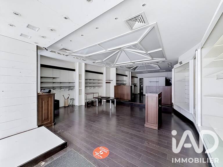 Vente Boutique/Local commercial 145 m&sup2; — photo 1
