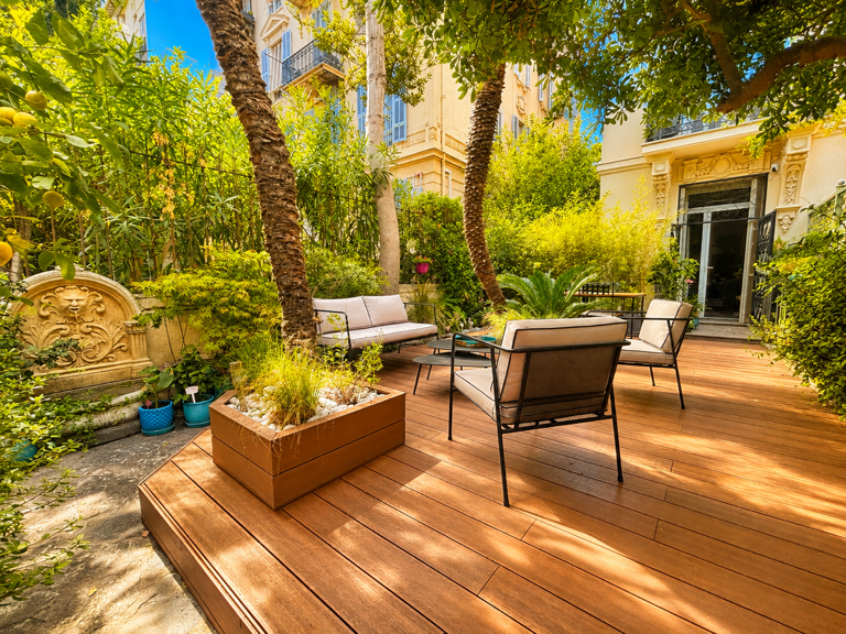 NICE CENTRE SUPERBE 3P AVEC JARDIN ET GARAGE — photo 1