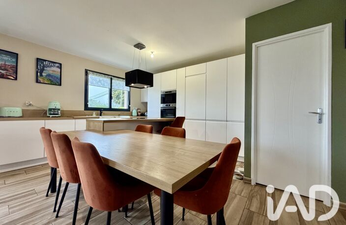 Vente Maison/villa 7 pièces — photo 2