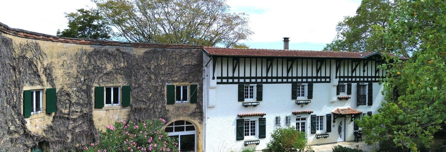 Maison 8 Pièces 347 m² à vendre à Peyrelongue-Abos (64350)