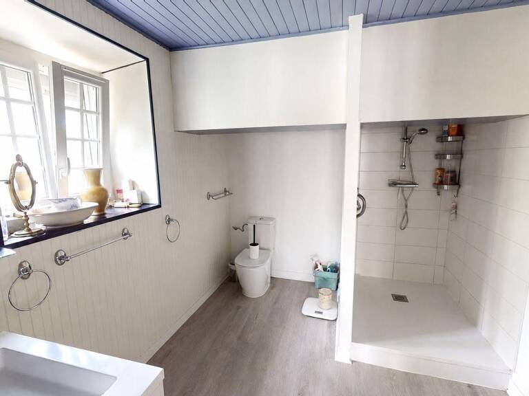 Vente Maison/villa 8 pièces — photo 1