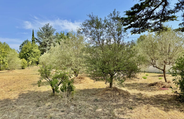 Saint-Hilaire-de-Brethmas : Terrain à bâtir de 1090 m2 — photo 3
