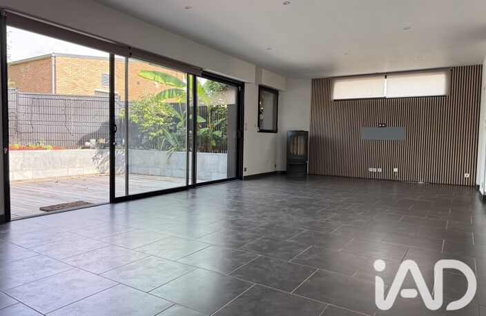 Vente Maison/villa 10 pièces — photo 2