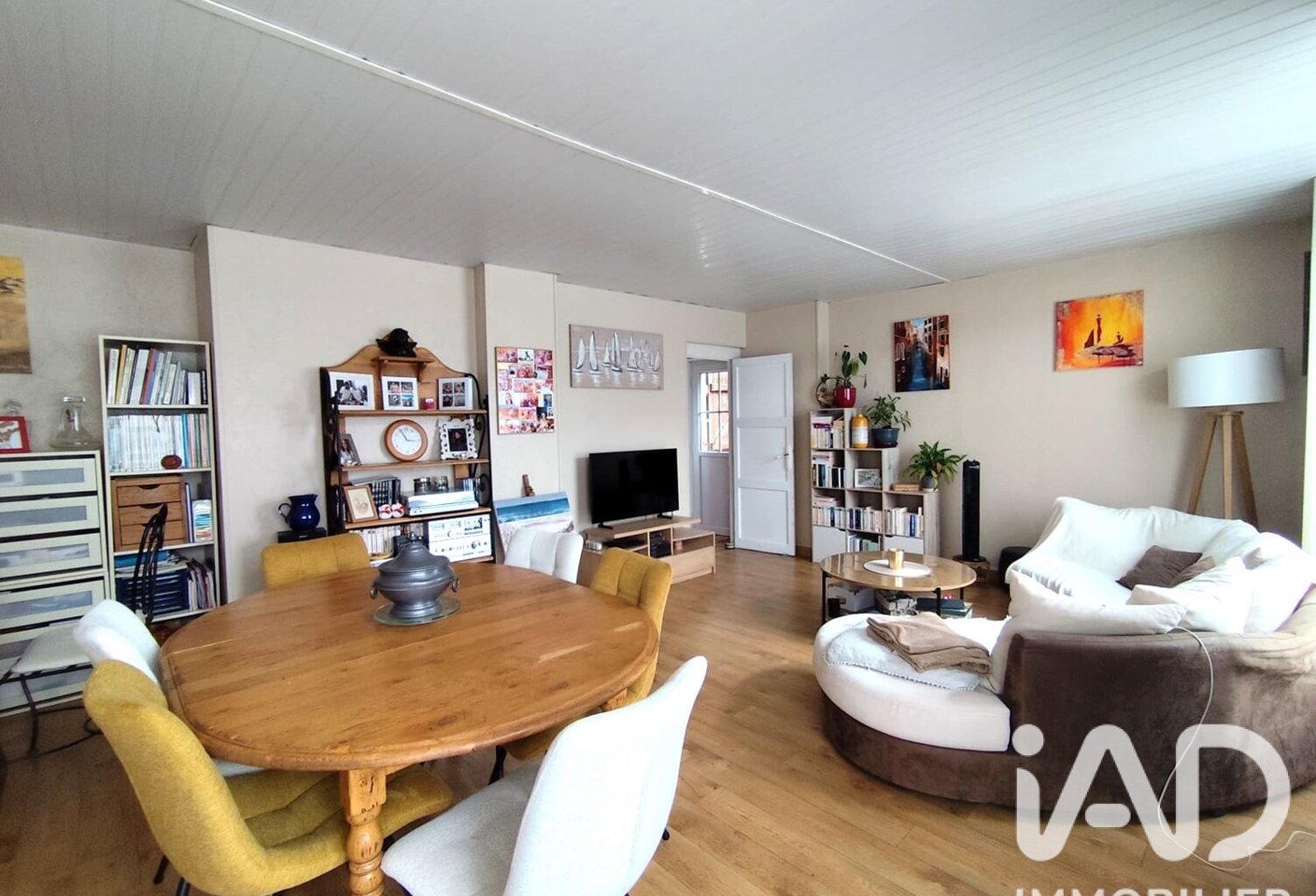 Vente Boutique/Local commercial 225 m&sup2; — photo 1