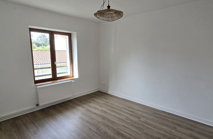 Appartement T4 de 76,3 m2 à L'ARBRESLE — photo 5
