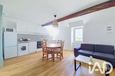 Appartement 3 pièces 740 €