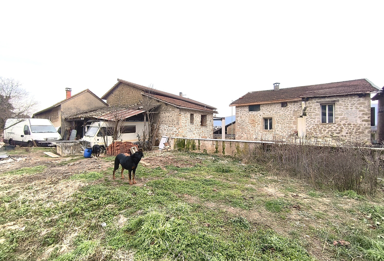 SAINT LATTIER - APPARTEMENT 87 M2- JARDIN 60 M2. IMMOCENTER — photo 1