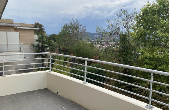 T3 avec terrasse, cave et garage, Le Clos de Santolines, 26500 BOURG LES VALENCE — photo 4