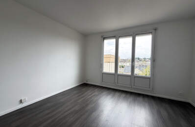 A LOUER LE MANS FUNAY APPARTEMENT DE TYPE 3 AVEC CAVE ET PAR — photo du bien