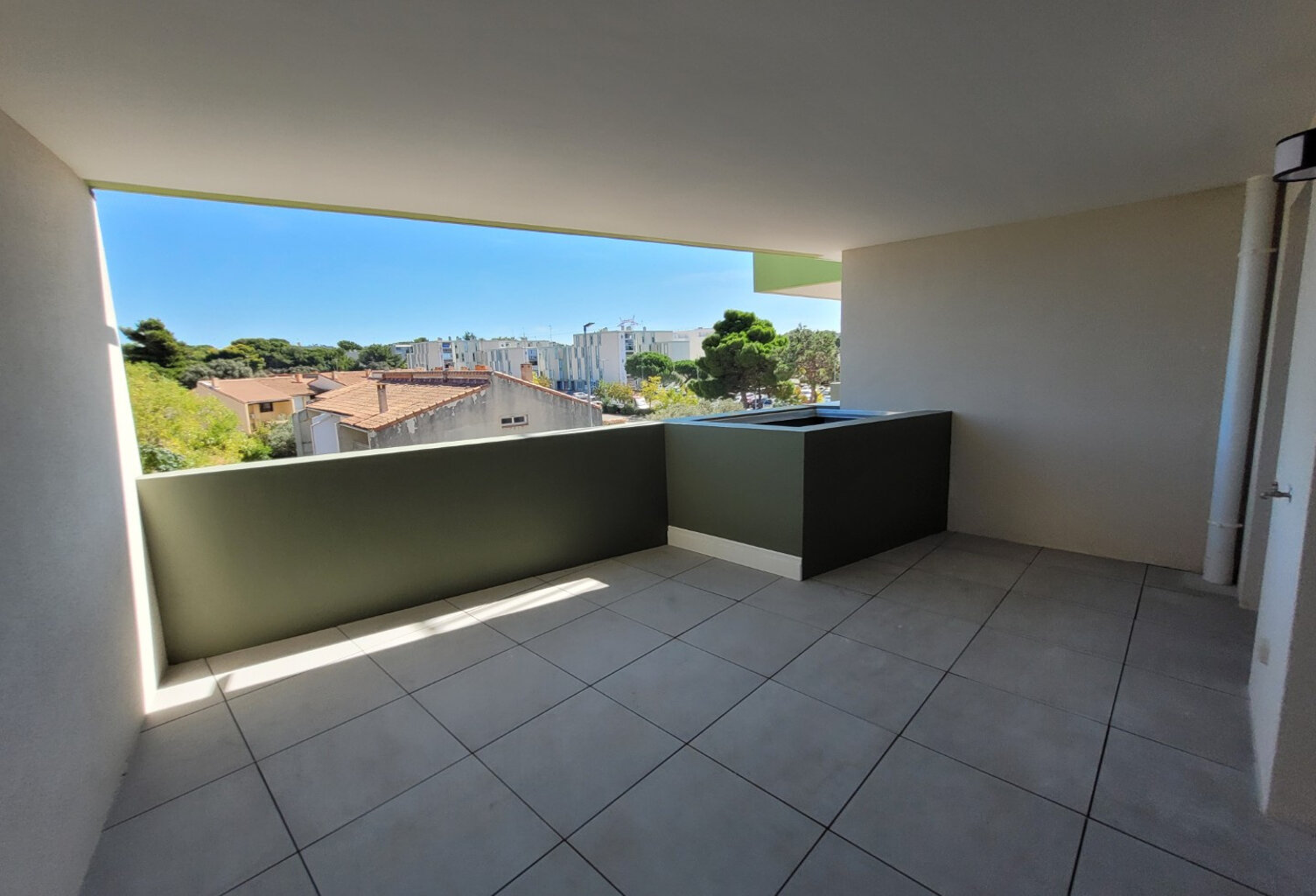 T4 Istres résidence neuve terrasse — photo 1