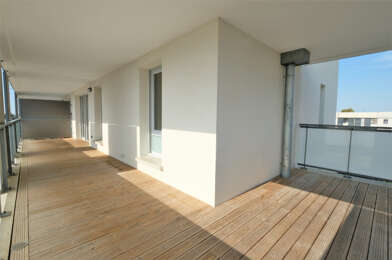 Appartement 3 pièces 843 €