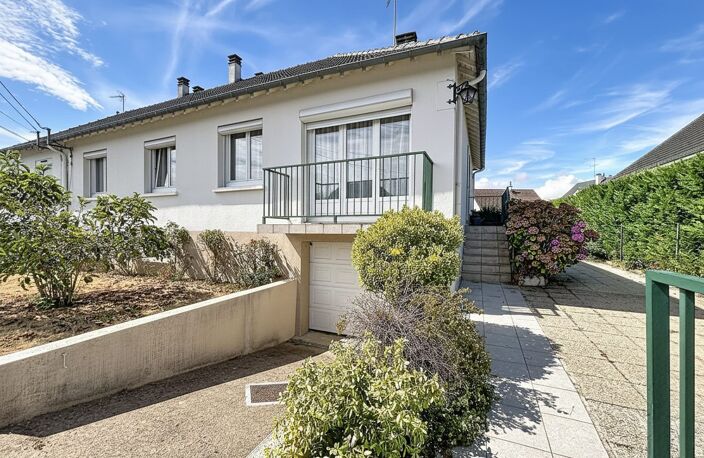 LA CHAUSSÉE SAINT VICTOR- Pavillon de 92m² habitables- 3 chamb — photo 2
