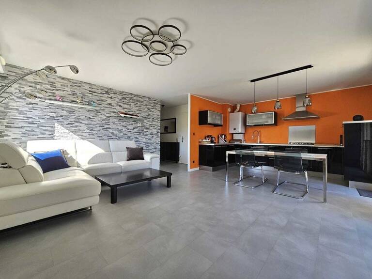REIGNIER : APPARTEMENT DERNIERE ETAGE TYPE 3 AVEC TERRASSE — photo 1