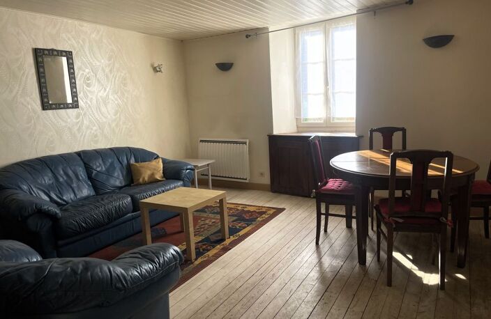 Maison rénovée avec garages et cour au calme à Baissey — photo 5