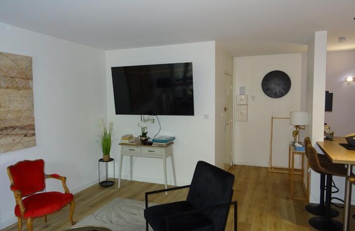 LIMOGES SECTEUR OUEST ROSE DES VENTS TRES BELLE APPARTEMENT DE 86 M² 3 CHAMBRES 3 SALLES D'EAU 3 WC LOGGIA1 — photo 2