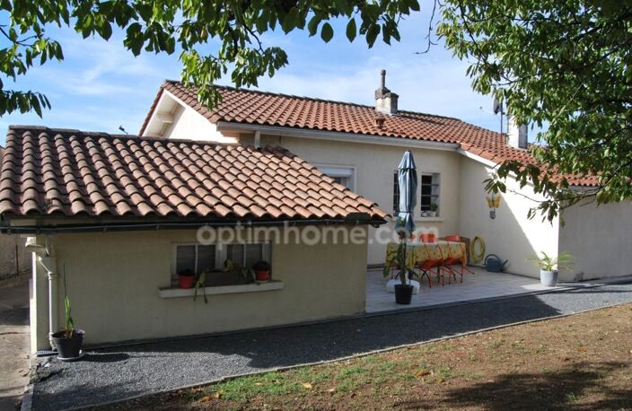 Maison de plain-pied avec garage et un jardin arboré à Saint-Cybard, Angoulême — photo 4