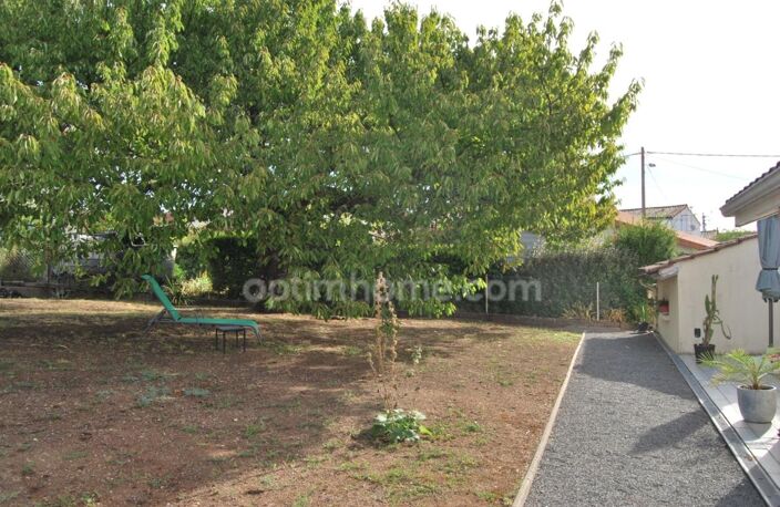 Maison de plain-pied avec garage et un jardin arboré à Saint-Cybard, Angoulême — photo 5
