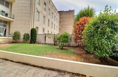 EXCLUSIVITÉ - Appartement T2 59 m² au calme absolu avec terrasse de 16 m² - Nantes Centre (Rue Tournefort) — photo du bien