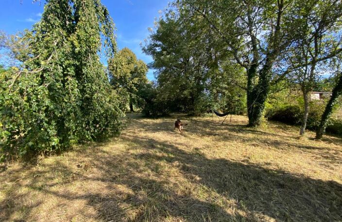 Bâtisse en pierre avec dépendances — photo 4