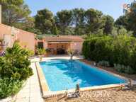 La Motte d'Aigues : Villa 4/5 pièces plus dépendance sur 3 160 m² de terrain arboré avec piscine — photo 4