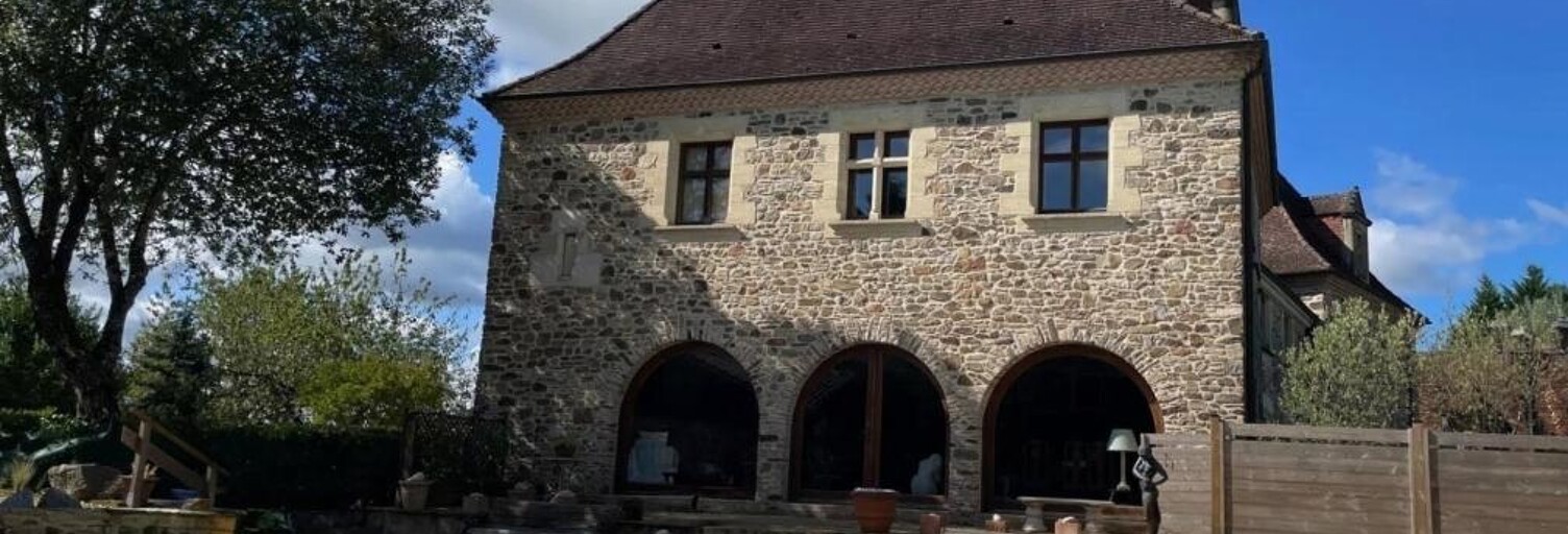Maison 12 Pièces 871 m² à vendre à Sainte-Trie (24160)