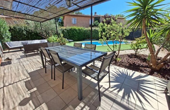 Maison de 107m² à vendre 5 pièces AUBAGNE (13)- 4 Chambres - 498 m² de terrain - Piscine — photo 4