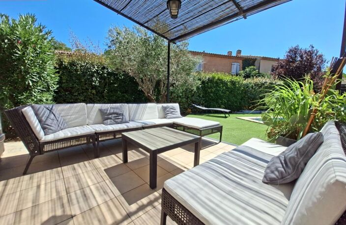 Maison de 107m² à vendre 5 pièces AUBAGNE (13)- 4 Chambres - 498 m² de terrain - Piscine — photo 5