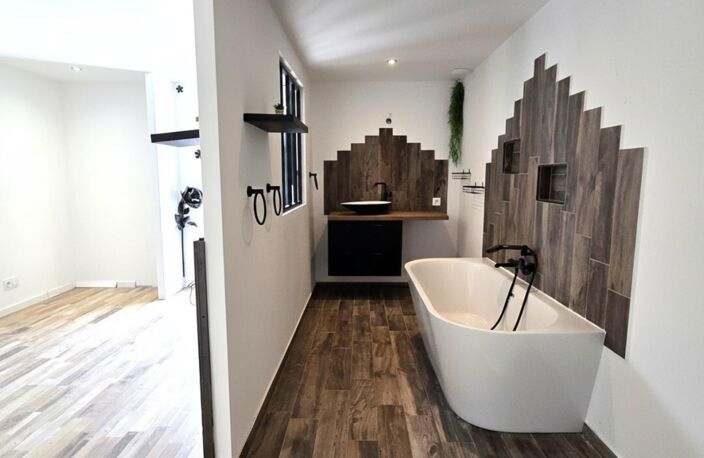 🏡MAISON FAMILIALE en PIERRE DE 196 M² - PETIT FAILLY– 4 CHAMBRES  – PIÈCE DE VIE DE 73 M² – PRÈS DE 1 600 M² DE FONCIER – GRANGE - PROCHE BELGIQUE ET LUXEMBOURG — photo 2