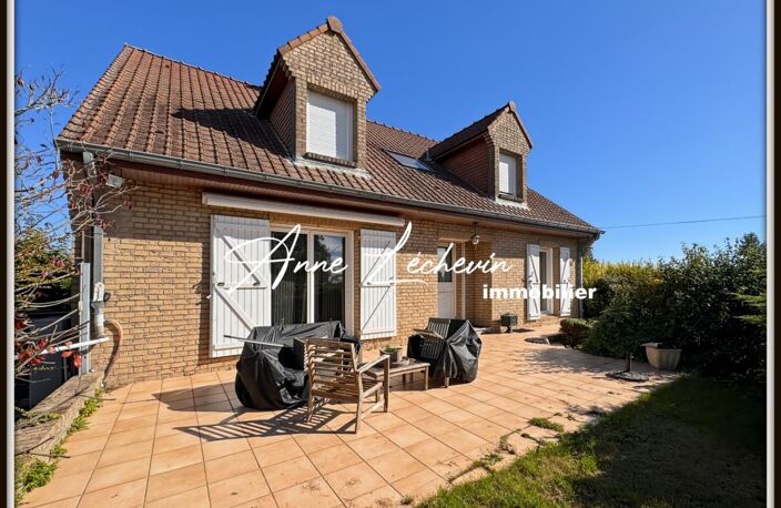 MAISON INDIVIDUELLE DE 198 m² – SEMI-PLAIN-PIED – SOUS-SOL COMPLET – BEAUX VOLUMES — photo 2