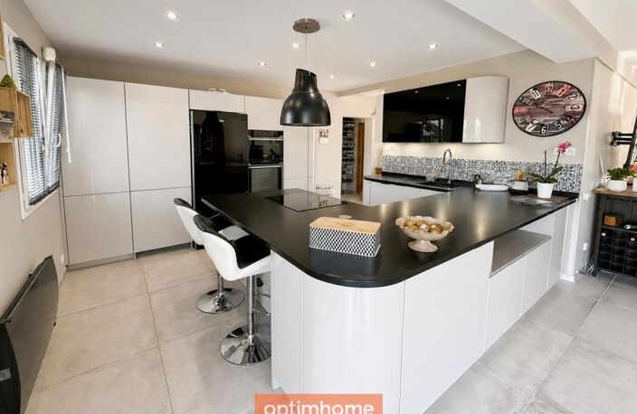 MARGNY-LÈS-COMPIÈGNE – MAISON CONTEMPORAINE + DÉPENDANCE 170 m² + SOUS-SOL 140 m² — photo 5