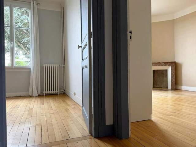 Maison 5 Chambres CHARTRES — photo du bien