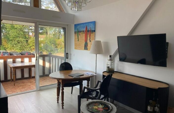 Superbe duplex rénové avec balcon plein Sud, piscine & tennis- DEAUVILLE — photo 3