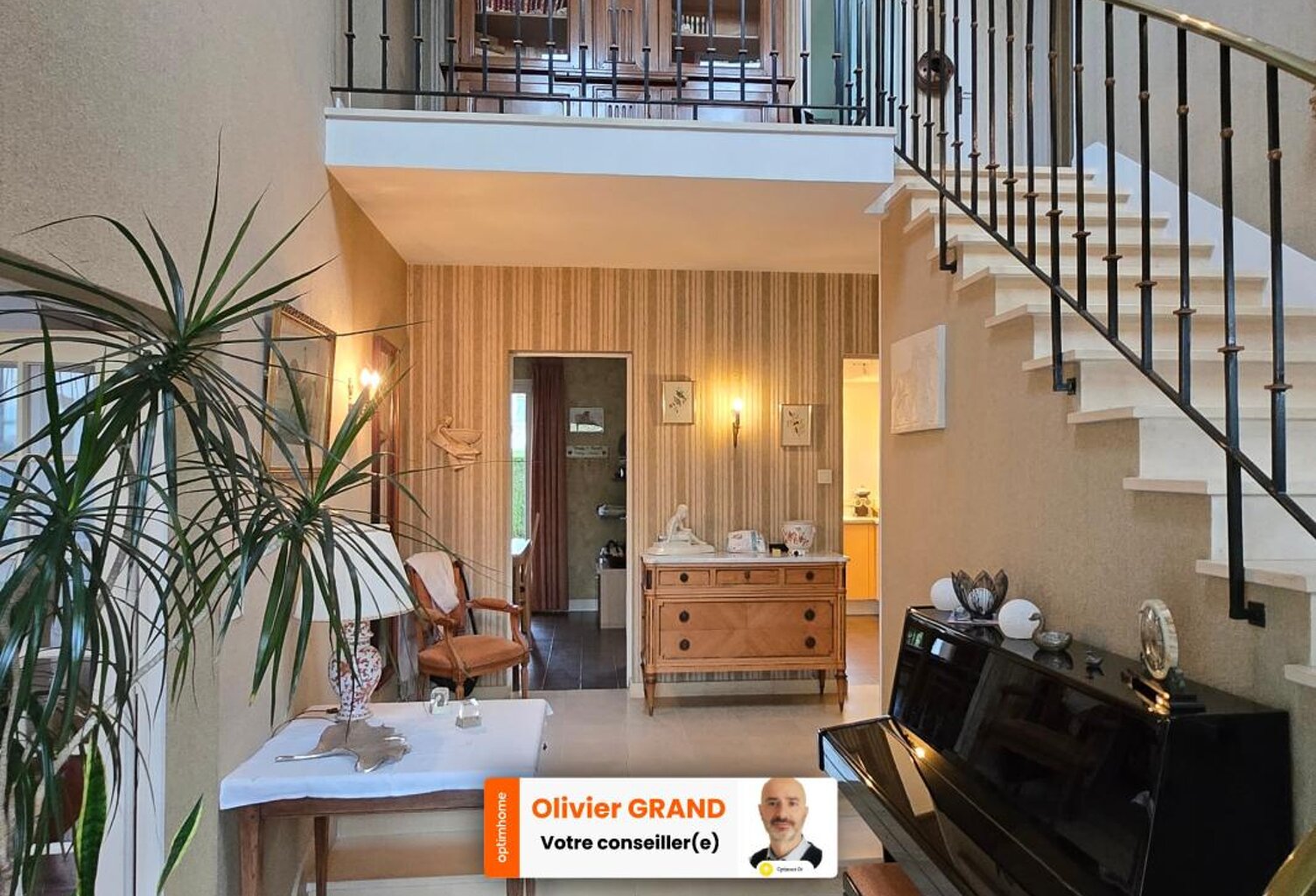 Grande maison Familiale avec Garage et Jardin - Proche Centre-bourg et Commodités — photo 1