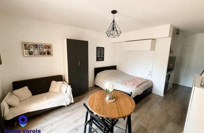 LA GARDE - STUDIO AVEC TERRASSE ET PARKING — photo 4