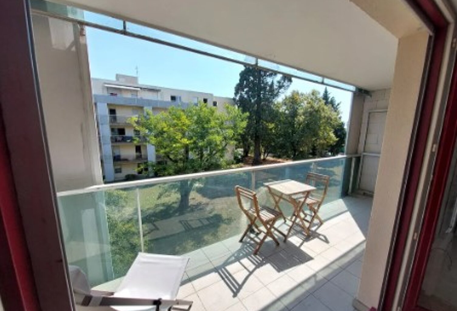 T2 — photo 1
