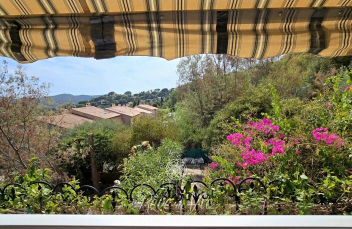 2 PIECES AVEC TERRASSE PROCHE DES COMMERCES — photo 5