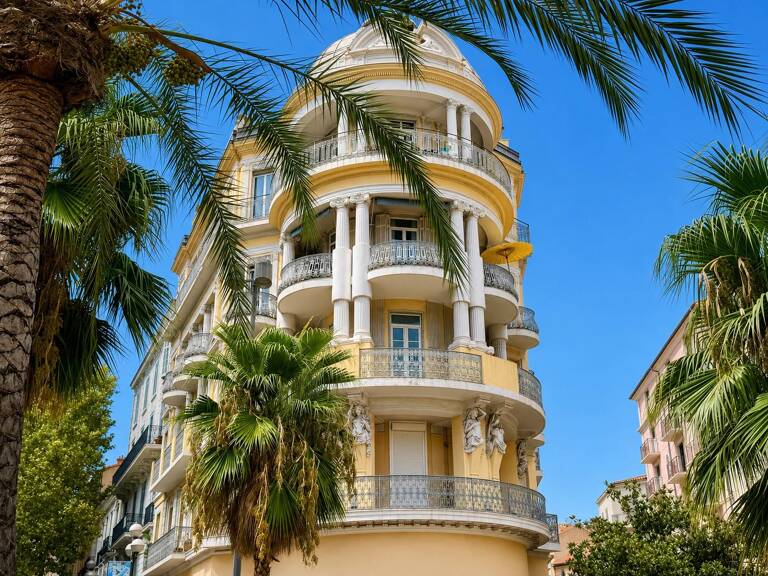 CANNES CENTRE – APPARTEMENT 5P DE CARACTÈRE RÉNOVÉ – TERRASSE 35 — photo 1