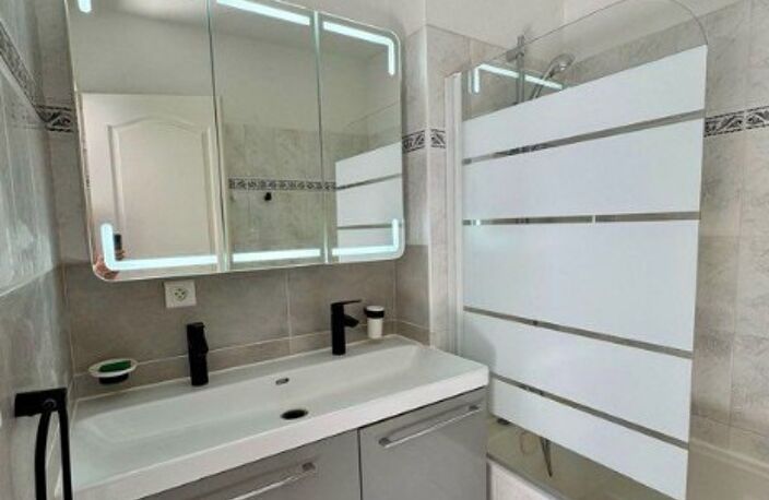T2 — photo 3