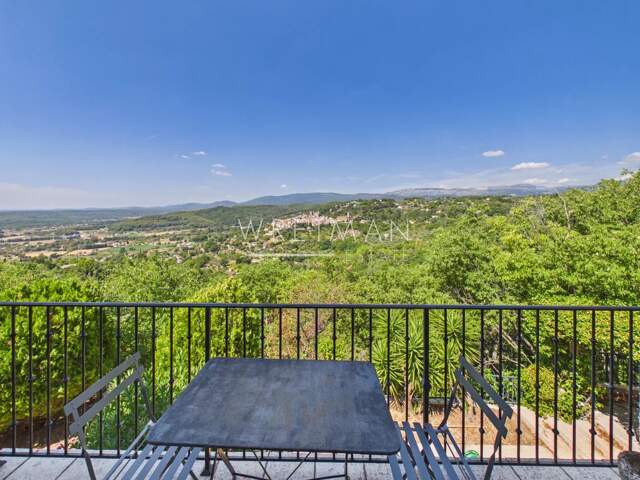 Charmante maison de village avec terrasses et vue - Montauroux — photo du bien