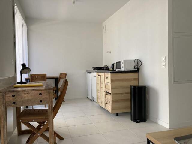 Studio meublé — photo du bien
