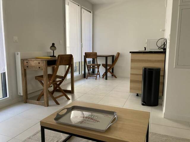 Studio meublé — photo du bien