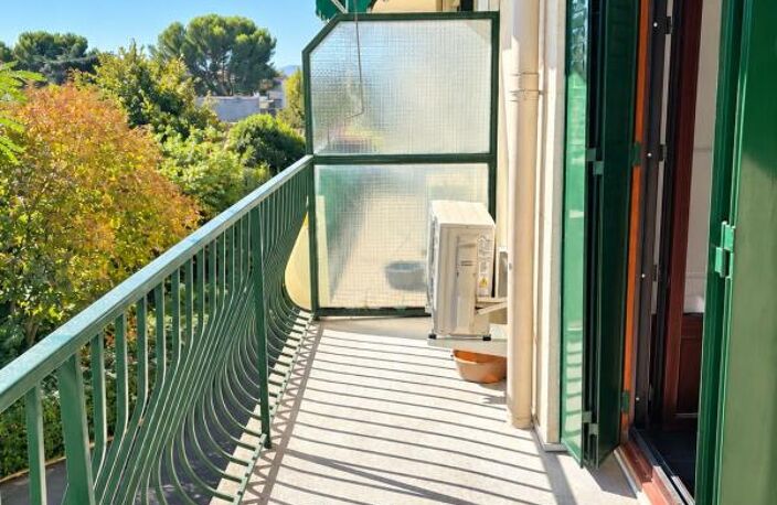 Appartement À Louer — photo 2