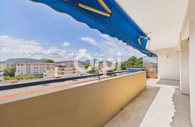 APPARTEMENT T3 - 86M2 - STATIONNEMENT/ CAVE - CENTRE VILLE - TRAVERSANT - DERNIER ÉTAGE — photo du bien