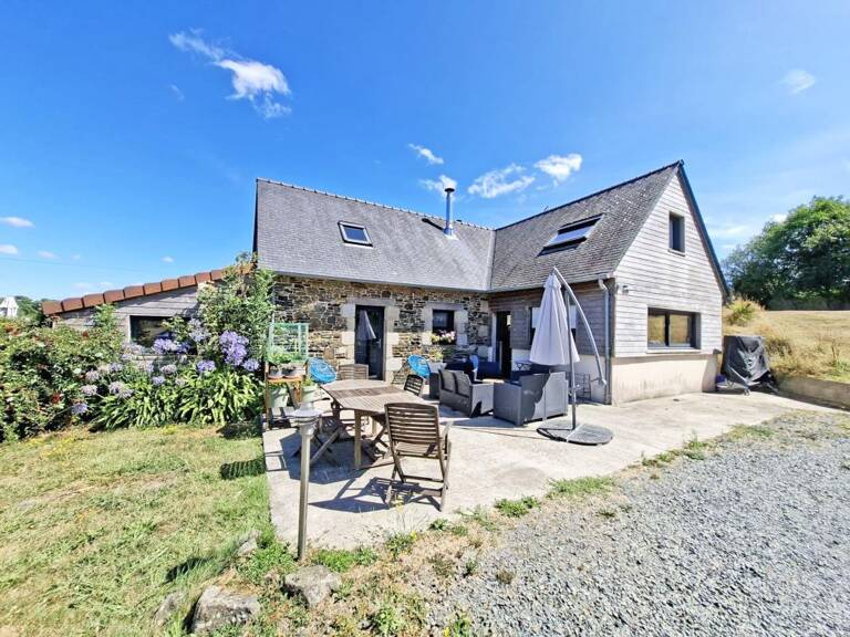 Ensemble immobilier : Belle propriété principale, gite et crèches — photo 1