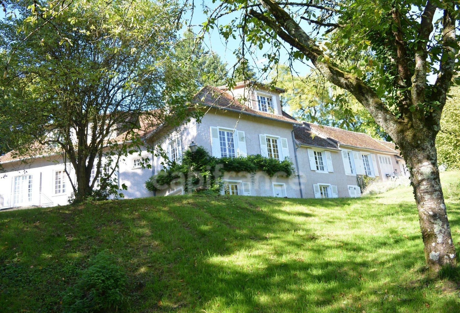 Propriete à vendre 17 pièces SAINT SAULGE (58) gite, chambres d'hotes ,maison de repos — photo 1