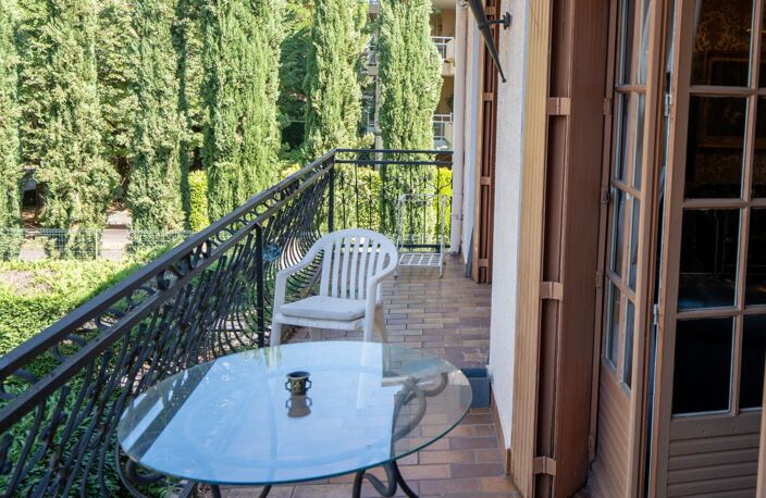 Maison à vendre 7 pièces BRON (69) — photo 4